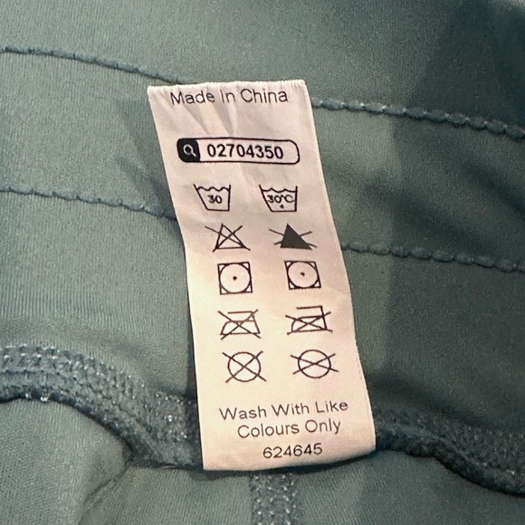 HALARA Mesh 2-in-1 Pocket Flowy Mini Skort Stone Green Teal Women’s Small - Picture 6 of 7